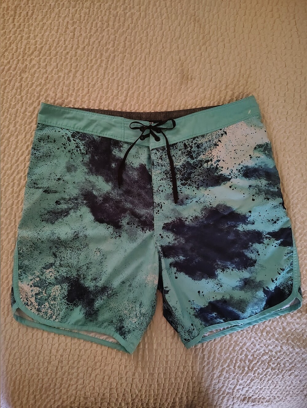 Hurley Phantom Burst Board Shorts Size 34 Aqua Teal Black Tie Dye